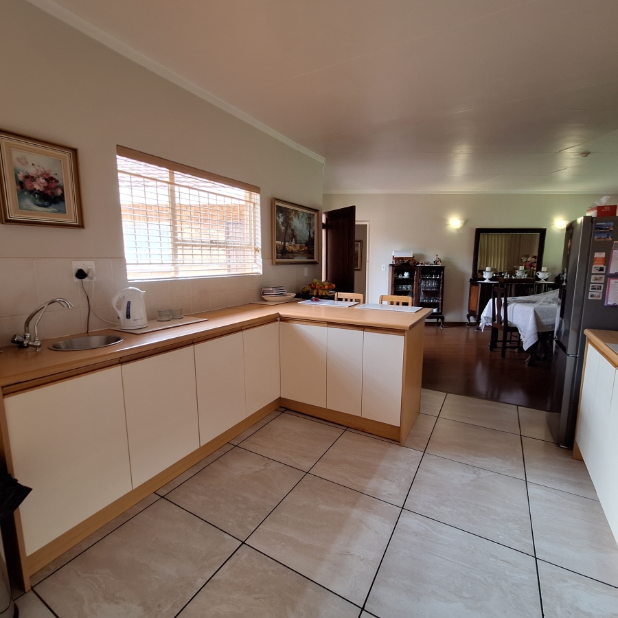 5 Bedroom Property for Sale in Villiers Free State